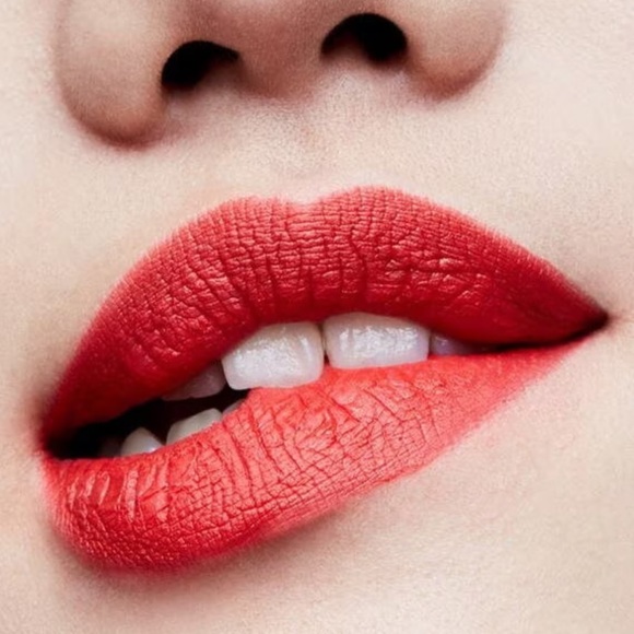 π₯°π₯°MAC Matte Lipstick 615- So Chaudπ₯°π₯° - Picture 3 of 5
